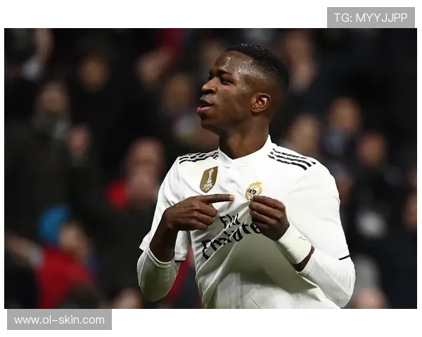 维尼修斯称种族主义者终是懦夫